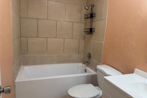 Appartement à louer à Venice, Floride: 2 chambres, 162.21 m2 № 2384272 - photo 25