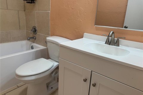 Appartement à louer à Venice, Floride: 2 chambres, 162.21 m2 № 2384272 - photo 27