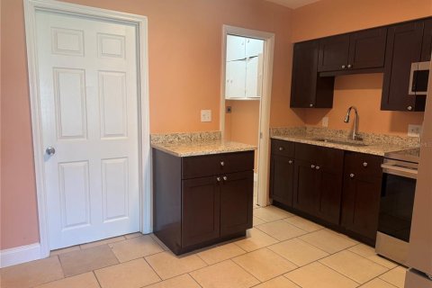Appartement à louer à Venice, Floride: 2 chambres, 162.21 m2 № 2384272 - photo 12