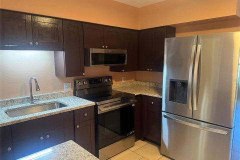 Appartement à louer à Venice, Floride: 2 chambres, 162.21 m2 № 2384272 - photo 2