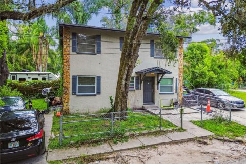 Commercial property in Tampa, Florida 6 bedrooms, 161.28 sq.m. № 2371482 - photo 24