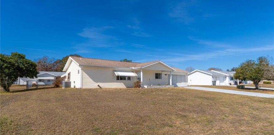 Casa en Ocala, Florida 2 dormitorios, 106.28 m2 № 2386662