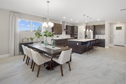 Casa en venta en Orlando, Florida, 4 dormitorios, 286.7 m2 № 1680631 - foto 6