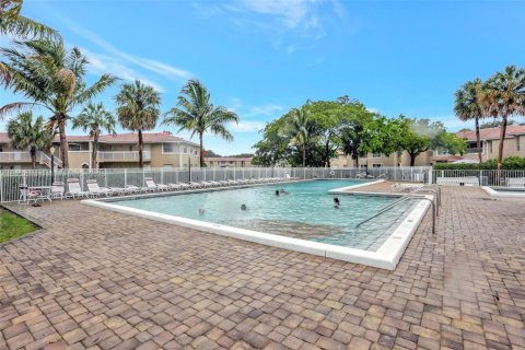 Condominio en venta en Coral Springs, Florida, 2 dormitorios, 71.35 m2 № 1779100 - foto 25