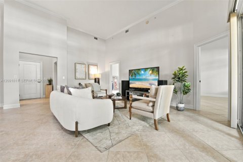 Купить кондоминиум в Уэстон, Флорида 3 спальни, 161.84м2, № 2390336 - фото 5