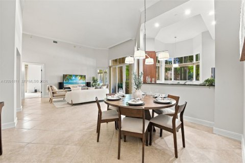 Купить кондоминиум в Уэстон, Флорида 3 спальни, 161.84м2, № 2390336 - фото 9