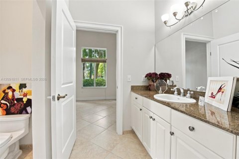 Купить кондоминиум в Уэстон, Флорида 3 спальни, 161.84м2, № 2390336 - фото 25