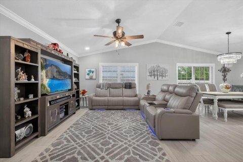 House in Valrico, Florida 3 bedrooms, 196.3 sq.m. № 1903836 - photo 29