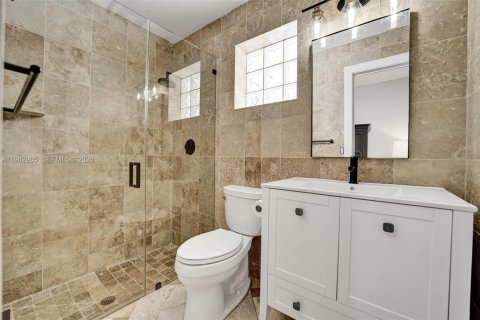 Casa en alquiler en Dania Beach, Florida, 4 dormitorios, 195.28 m2 № 2080473 - foto 16