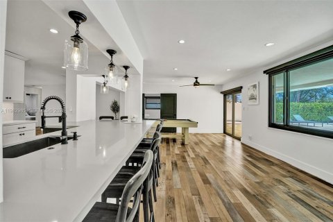 Casa en alquiler en Dania Beach, Florida, 4 dormitorios, 195.28 m2 № 2080473 - foto 3