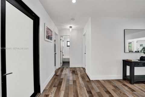 Casa en alquiler en Dania Beach, Florida, 4 dormitorios, 195.28 m2 № 2080473 - foto 17
