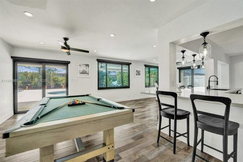 Casa en alquiler en Dania Beach, Florida, 4 dormitorios, 195.28 m2 № 2080473 - foto 11