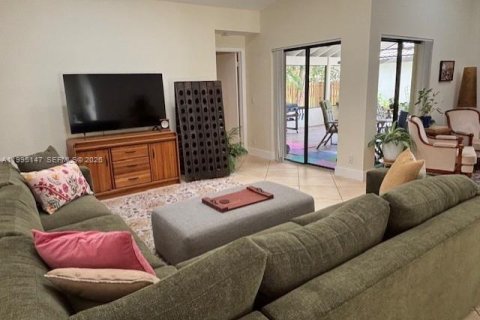 Casa en alquiler en Weston, Florida, 3 dormitorios, 149.67 m2 № 2060577 - foto 3