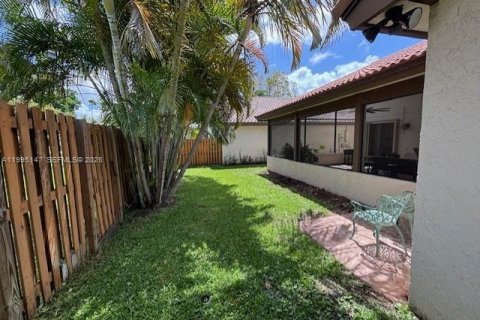 Casa en alquiler en Weston, Florida, 3 dormitorios, 149.67 m2 № 2060577 - foto 16