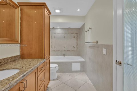 Villa ou maison à louer à Weston, Floride: 3 chambres, 149.67 m2 № 2060577 - photo 29