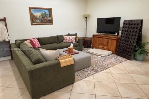 Casa en alquiler en Weston, Florida, 3 dormitorios, 149.67 m2 № 2060577 - foto 4