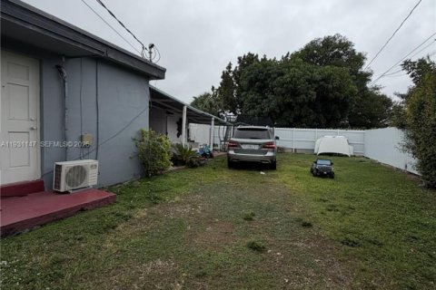 Commercial property in Miami, Florida 199.74 sq.m. № 1989550 - photo 28