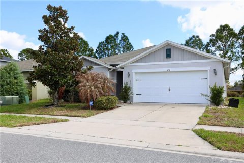 Villa ou maison à vendre à Davenport, Floride: 4 chambres, 184.23 m2 № 2330397 - photo 2