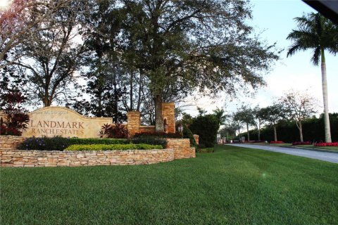 House in Southwest Ranches, Florida 6 bedrooms, 1032.14 sq.m. № 1073436 - photo 23