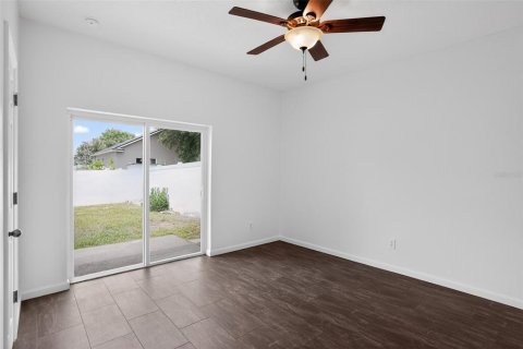 Townhouse in Port Orange, Florida 3 bedrooms, 98.94 sq.m. № 2210608 - photo 8