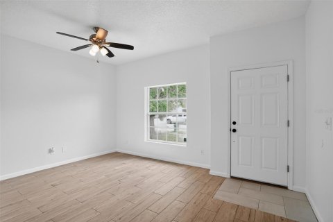 Townhouse in Port Orange, Florida 3 bedrooms, 98.94 sq.m. № 2210608 - photo 2