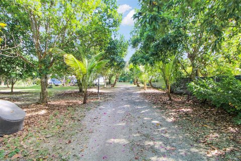 Casa en alquiler en Homestead, Florida, 3 dormitorios, 243.13 m2 № 2054832 - foto 10