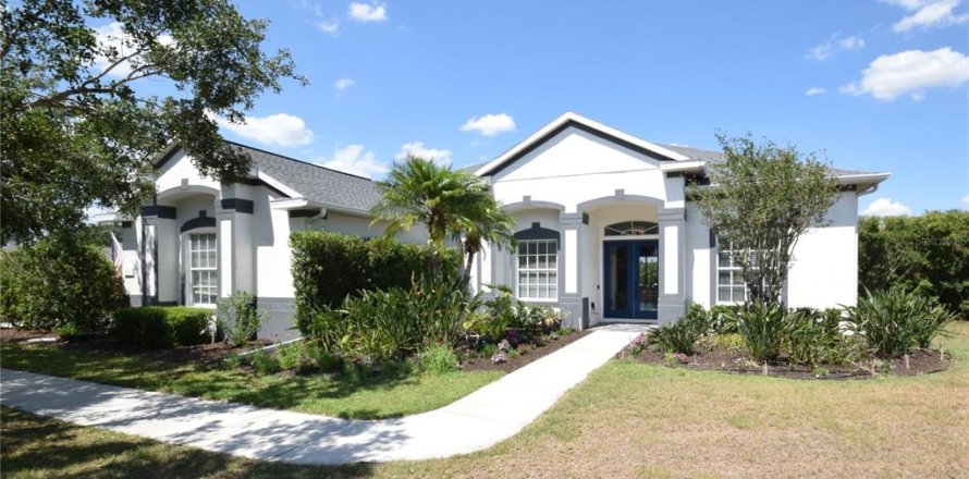 Casa en Bradenton, Florida 5 dormitorios, 241.08 m2 № 1720171