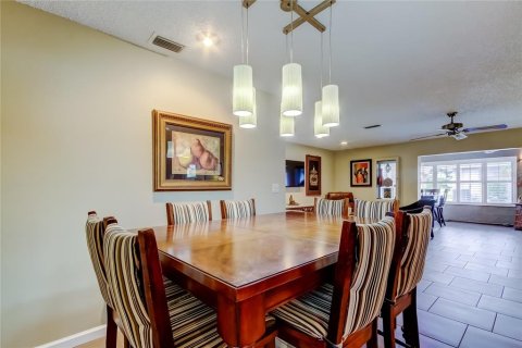 Casa en venta en Sun City Center, Florida, 2 dormitorios, 168.06 m2 № 1900360 - foto 6
