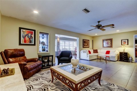 Casa en venta en Sun City Center, Florida, 2 dormitorios, 168.06 m2 № 1900360 - foto 19