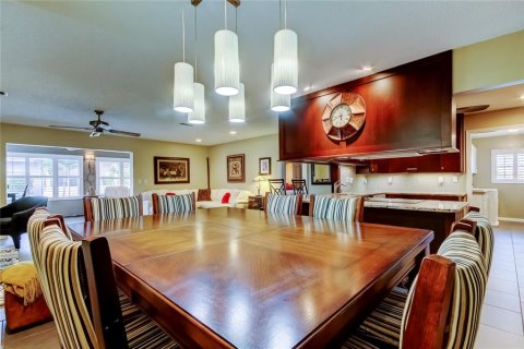 Casa en venta en Sun City Center, Florida, 2 dormitorios, 168.06 m2 № 1900360 - foto 9