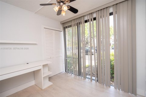 Купить кондоминиум в Авентура, Флорида 2 спальни, 101.82м2, № 2085167 - фото 24