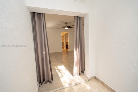 Купить кондоминиум в Авентура, Флорида 2 спальни, 101.82м2, № 2085167 - фото 30