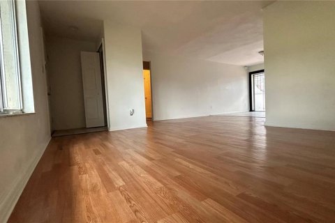 Condo in Orlando, Florida, 2 bedrooms  № 1747502 - photo 8