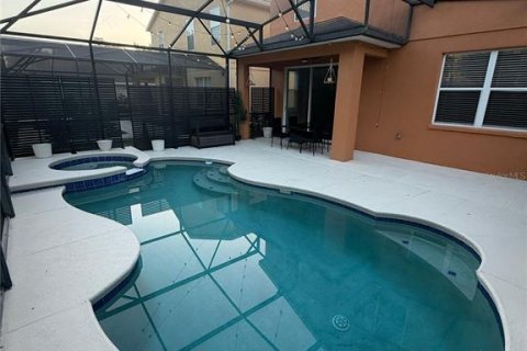 House in Davenport, Florida 4 bedrooms, 164.25 sq.m. № 2433140 - photo 6