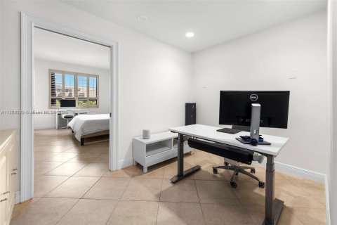 Купить кондоминиум в Ки-Бискейн, Флорида 2 спальни, 138.24м2, № 1958805 - фото 21