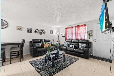 Immobilier commercial à vendre à Saint Petersburg, Floride: 4 chambres, 135.45 m2 № 2101434 - photo 5