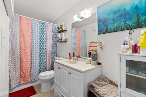 Immobilier commercial à vendre à Saint Petersburg, Floride: 4 chambres, 135.45 m2 № 2101434 - photo 10