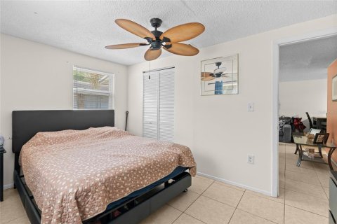 Immobilier commercial à vendre à Saint Petersburg, Floride: 4 chambres, 135.45 m2 № 2101434 - photo 21