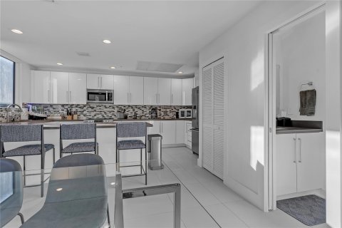 Copropriété à vendre à Coral Gables, Floride: 2 chambres, 171.68 m2 № 2339923 - photo 11