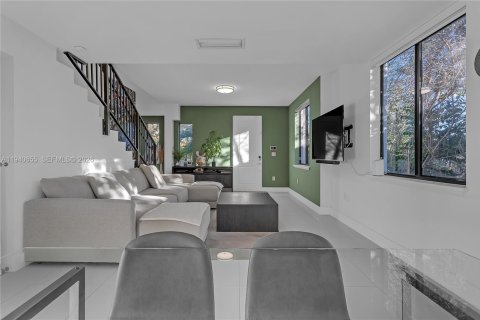 Copropriété à vendre à Coral Gables, Floride: 2 chambres, 171.68 m2 № 2339923 - photo 7