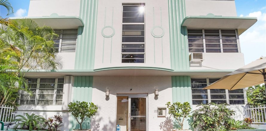 Студия в Майами-Бич, Флорида № 1989301