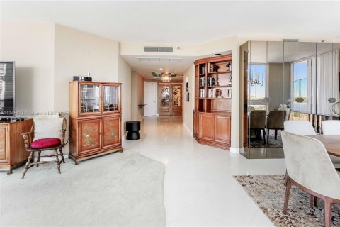 Купить кондоминиум в Авентура, Флорида 2 спальни, 208.1м2, № 1961114 - фото 19