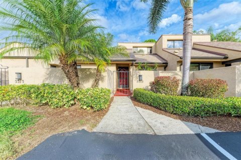 Condo in Sarasota, Florida, 3 bedrooms № 2096277 - photo 2
