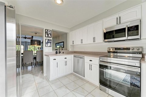 Condo in Sarasota, Florida, 3 bedrooms № 2096277 - photo 20