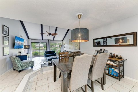 Condo in Sarasota, Florida, 3 bedrooms № 2096277 - photo 11