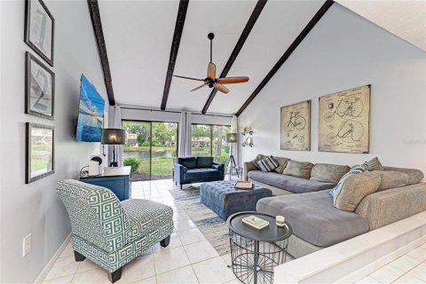 Condo in Sarasota, Florida, 3 bedrooms № 2096277 - photo 12