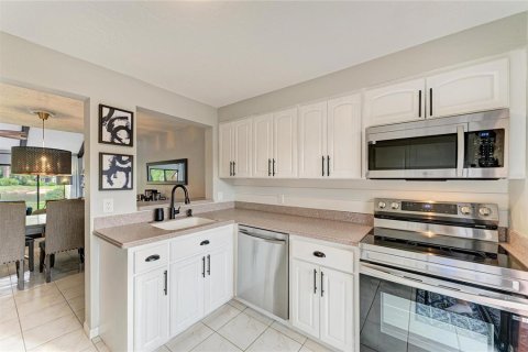 Condo in Sarasota, Florida, 3 bedrooms № 2096277 - photo 19