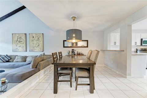 Condo in Sarasota, Florida, 3 bedrooms № 2096277 - photo 7