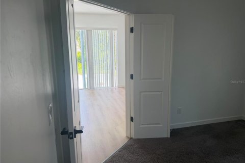 Villa ou maison à vendre à Port Charlotte, Floride: 3 chambres, 164.72 m2 № 2112131 - photo 23