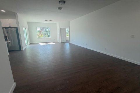Casa en venta en Port Charlotte, Florida, 3 dormitorios, 164.72 m2 № 2112131 - foto 2